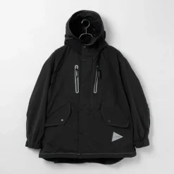 AND WANDER / Fishtail Octa Coat