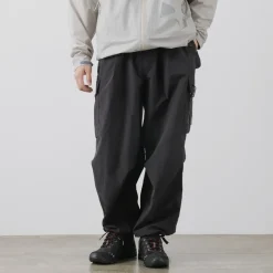 AND WANDER / Oversized Cargo Pants