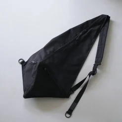 BAICYCLON BY BAGJACK / BCL-73 Triangle One Strap Bag
