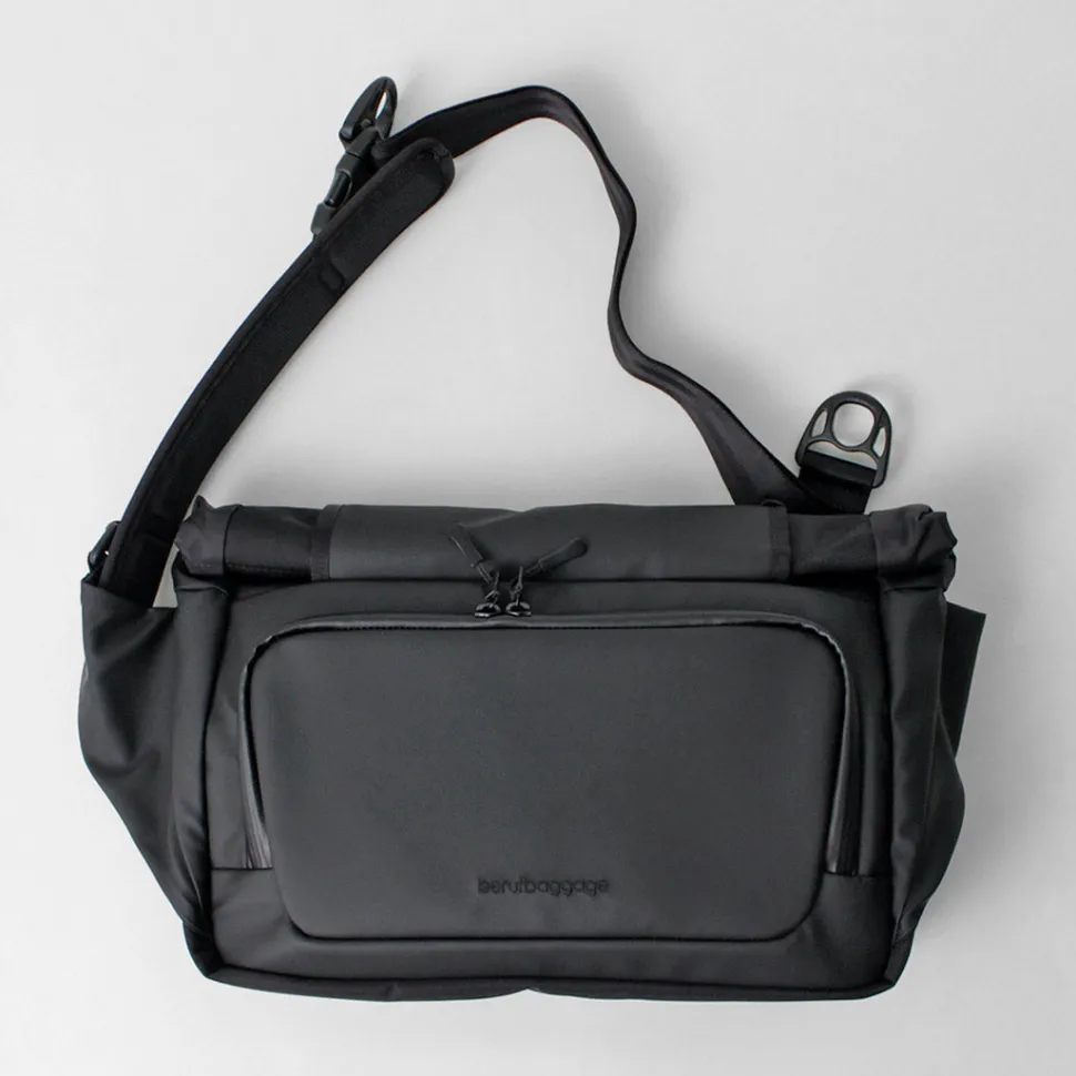 BERUF / Satellite 10+ sling bag