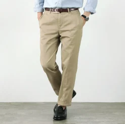 D.C.WHITE / Cotton twill regular silhouette chinos