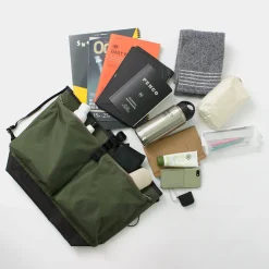 F/CE. / Lightweight courier shoulder bag