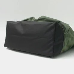 F/CE. / Lightweight courier shoulder bag