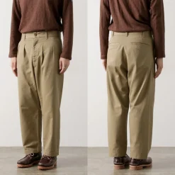FUJITO / 2-Tuck Trousers Chino