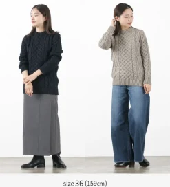 KERRY WOOLLEN MILLS / 5 gauge 3-ply aran cable crew neck heavy knit