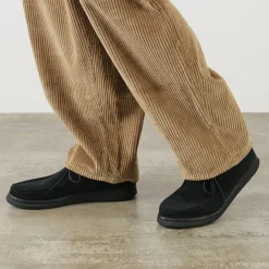 MANEBU / Boomid Suede Chukka Shoes