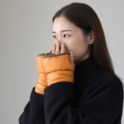 NANGA / Mountain Lodge Down Wrist Gaiter