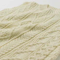 OLD DERBY KNITWEAR / Cable Turtle Slipover