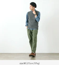 SOGLIA / LANDNOAH British Wool Crew Neck Knitted Vest